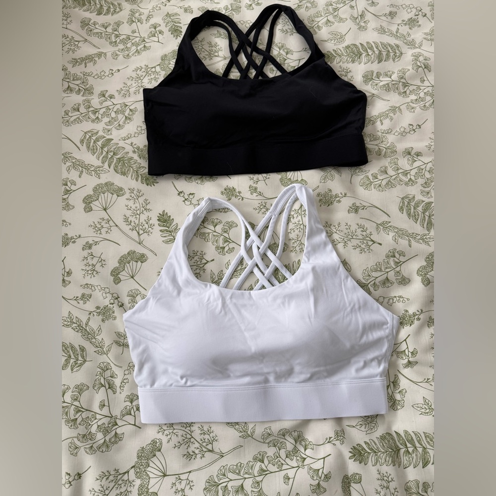 Crisscross Back Sports Bralette - Black and White